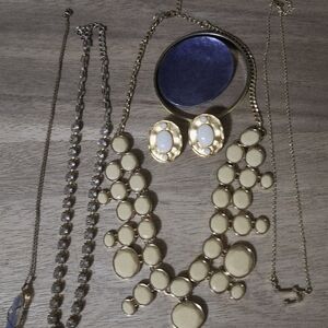 Elegant Gold, Cream And Purple Jewelry Bundle (7 Pieces) (Vintage-Modern)